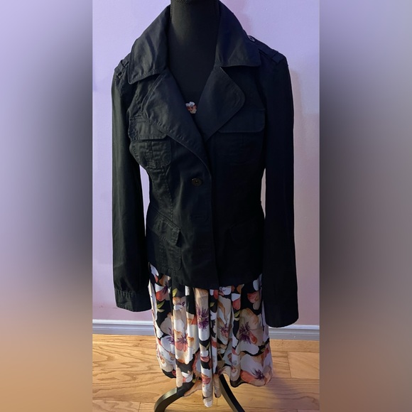 Black fitted button up blazer size L - Picture 12 of 14